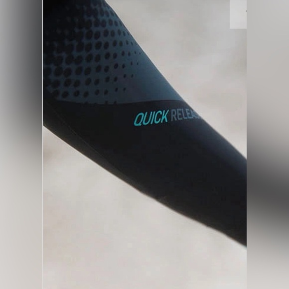 Women’s TYR Hurricane Wetsuit - NWT! - Picture 5 of 10